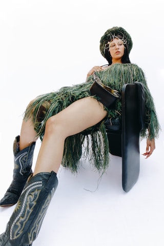 Elle Barbeito #0021 collection 4