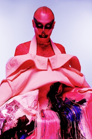 Russian drag queen Lorina Rey is breaking down boundaries