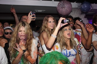 Crowd At Katy Perry’s Birthday Party