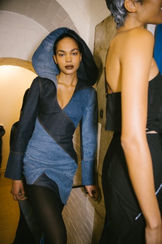 How Sade and Lauryn Hill inspired the beauty looks at Ahluwalia AW23 ...