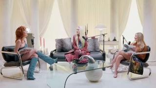 Julia fox Grimes body image beauty ideals