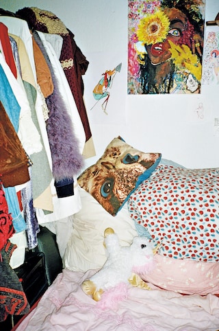 Barbara Marstrand, Still Life of Teenagers