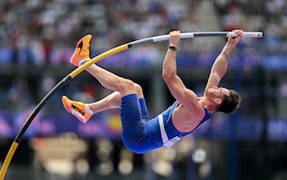 Anthony Ammirati of Team France men&#39;s pole vault