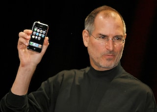 Steve jobs first iphone