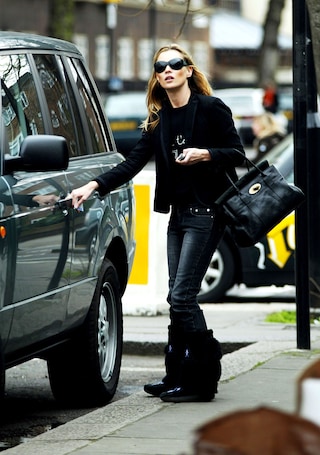 Kate Moss with a Mulberry Bayswater in 2004