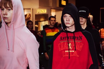 Vetements plus online collection