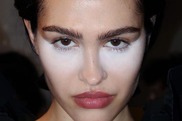 Paris Fashion Week confirmed that skinny brows are back