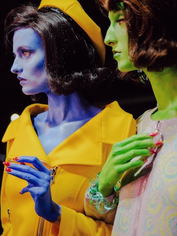 Jeremy Scott shows alien Jackie Os at Moschino AW18 | Dazed