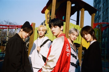 K-POP・アジア TOMORROW X TOGETHER chaostic wonderland TOMORROW_X_TOGETHER_Chaotic_Wo