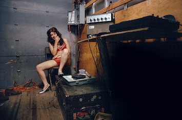 Revisiting Susan Meiselas' seminal photos of 1970s striptease