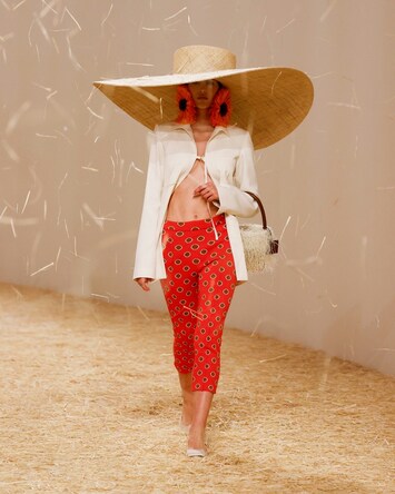 Jacquemus Doubles Down on Raffia for Spring 2023 'Le Raphia