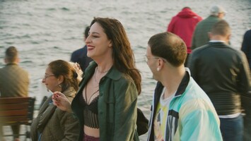 Crossing: A powerful Georgian film about trans life in Istanbul ...