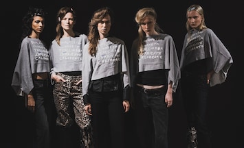 ★Vivienne Westwood★ [Vivienne Westwood] SS25 Women's Saffi PFW SS25: Vivienne Westwood turns 80s punk into 'quiet