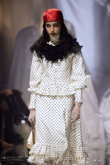 スニーカー VALENTINO SS25 TENNIS STAMPA SFILATA (6Y2S0J86 RIQRHJ) Valentino S/S 25 | SHOWstudio