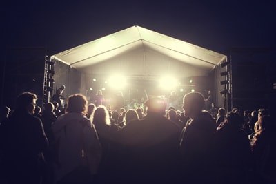 The main stage (photo by Benjamin Rasmussen) 2
