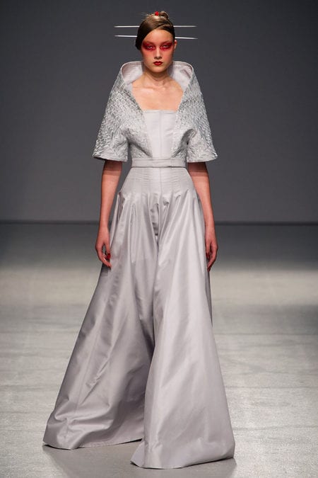  Yumi Lambert in Gareth Pugh 2