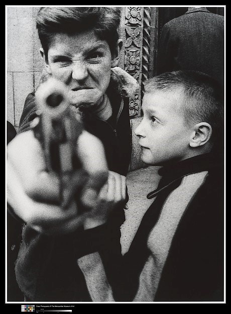 William Klein, “Gun 1”, New York
