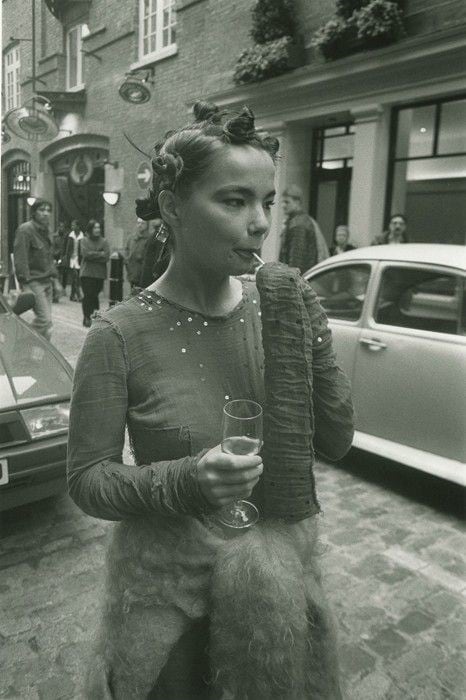 Bjork at the Sign of the Times Covent Garden 3