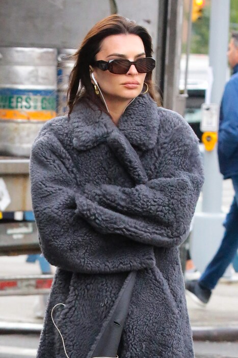 EmRata’s latest photoshoot is a slap in the face for plus-size people ...