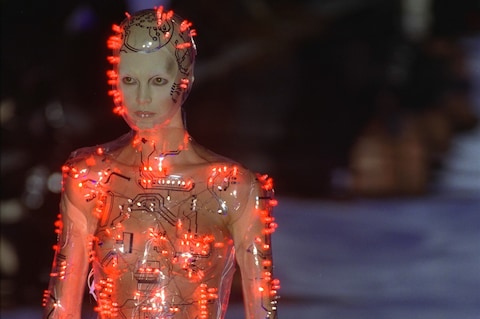 Cyborg metallic perfumes