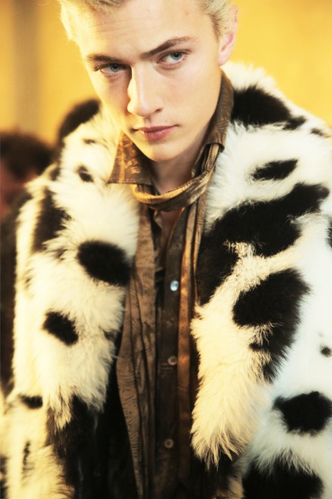 Roberto Cavalli AW15 Menswear cow print fur scarf blonde