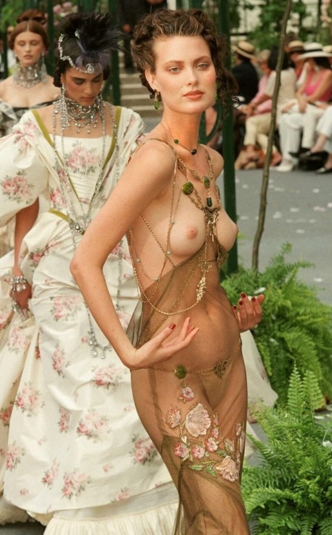 Shalow Harlow for Christian Dior SS07 Haute Couture