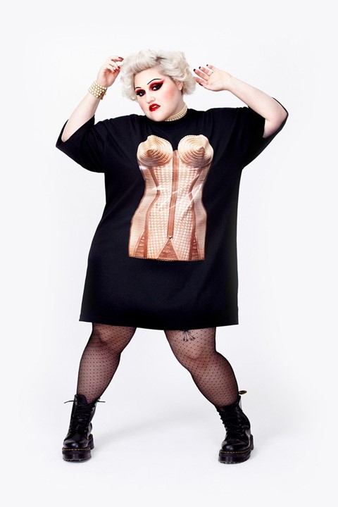 The corset tee Beth Ditto