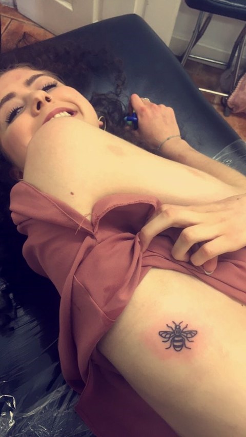 Ariana Grande Gets Bee Tattoo to Remember Manchester Victims