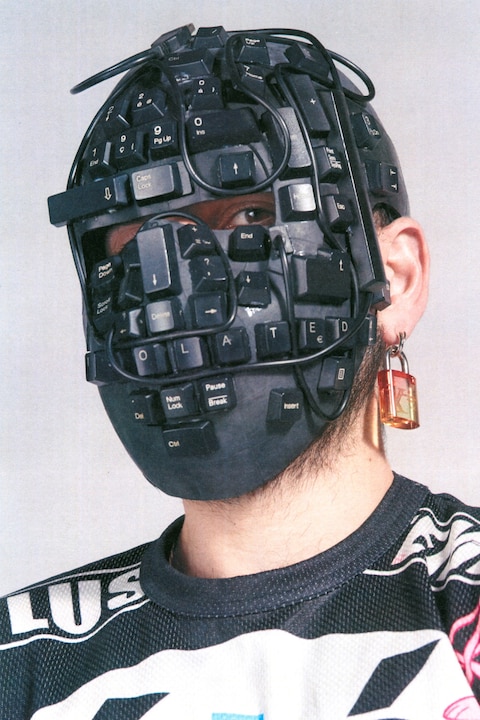 MASK006