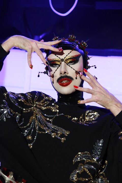 manish arora ss20 show beauty kabuki drag 