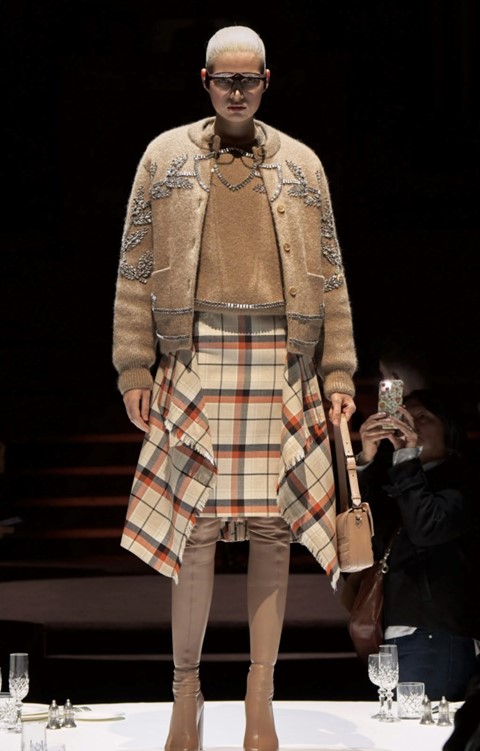 Burberry AW22 collection by Riccardo Tisci