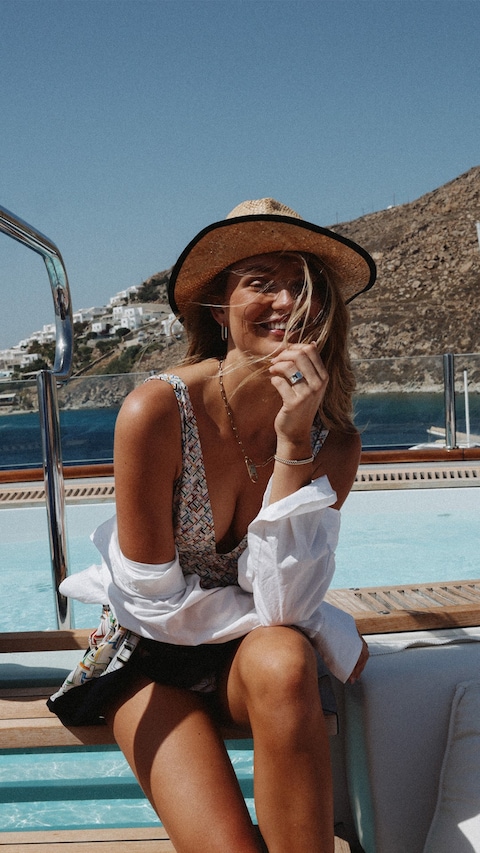 Tommy Hilfiger_Destination Summer_Mykonos_Romee St 10