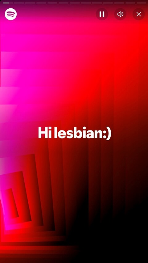 Via X (deadlesbians)