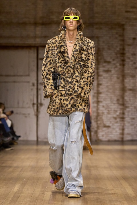 Coach AW25