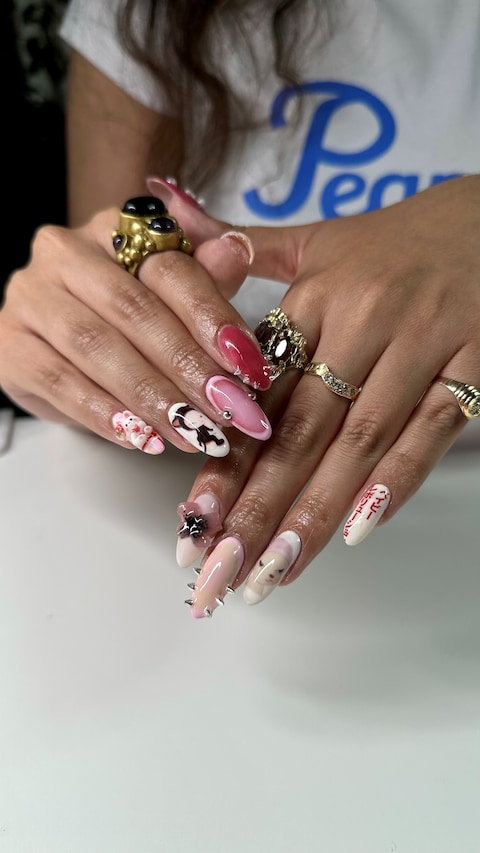 Yoshitomo Nara-inspired nail art 17