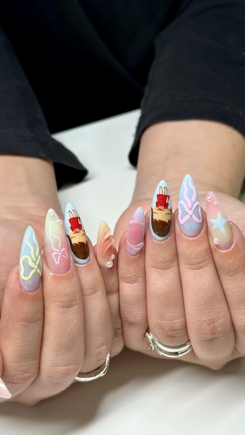 Yoshitomo Nara-inspired nail art 18