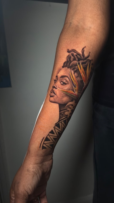 AFRODERM tattoo convention Black skin 47