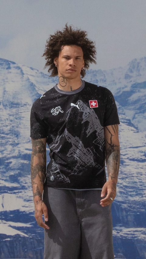 26SS_Social_SP_SELECT_SALEHE-BEMBURY_JUNE_Switzerl 15