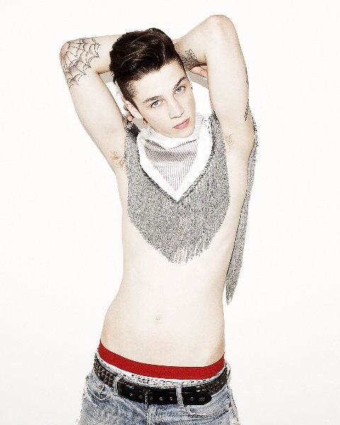 Richard Nicoll for Trekstock Loves 2
