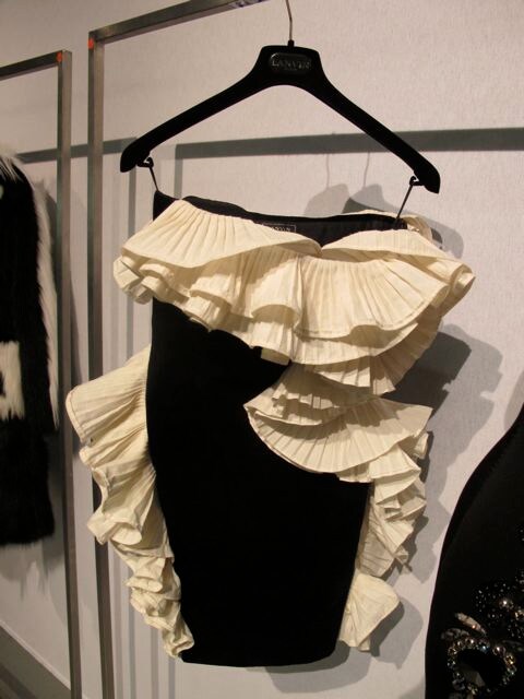 Lanvin Womenswear A/W12 19