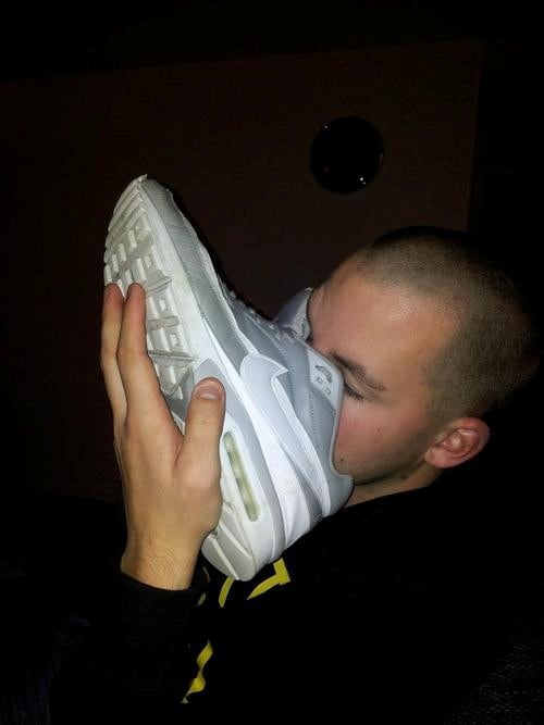 pinarviola_sneakerfetish_tumblr_sneakerboy_4 10