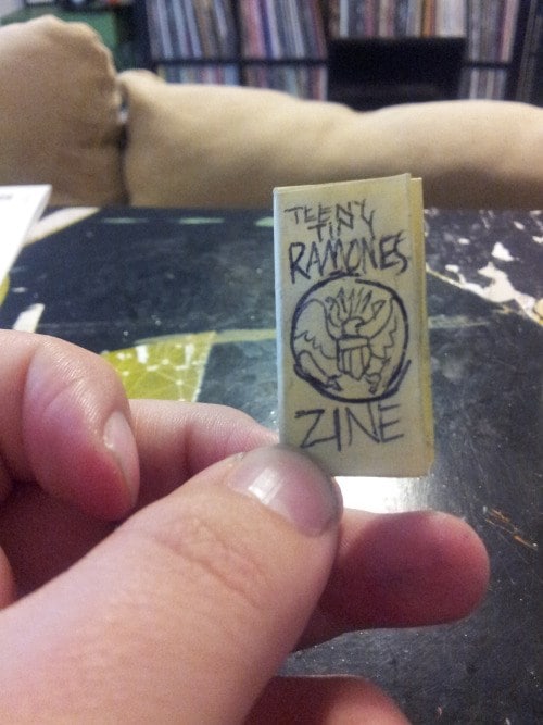 TEENY TINY RAMONES ZINE