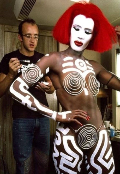 Grace Jones being painted by Keith Haring