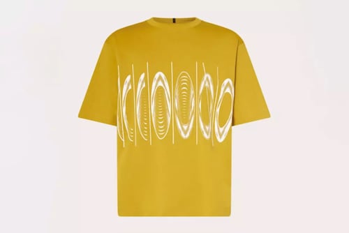 Multipocket raglan sleeve tee