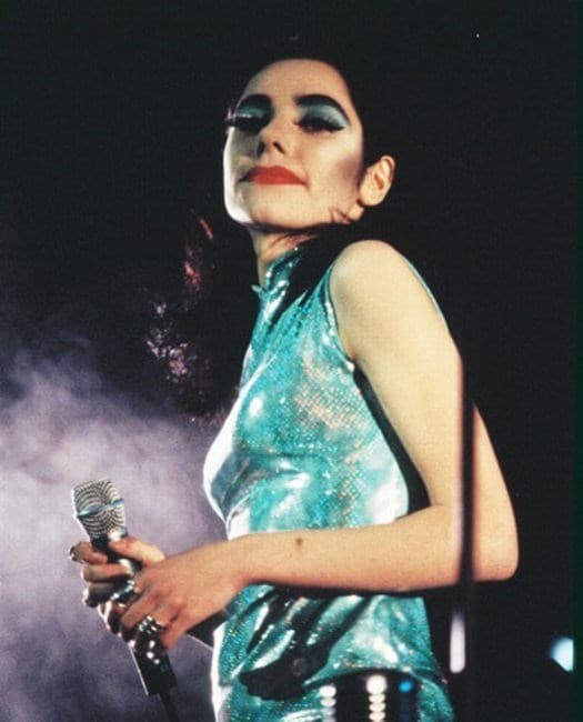 PJ Harvey blue eyeshadow 2