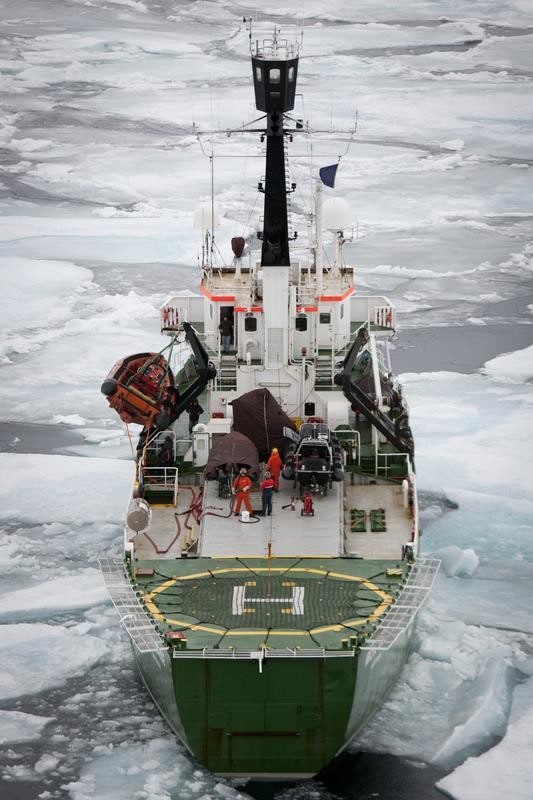 Arctic Sunrise Expedition to Svalbard 18