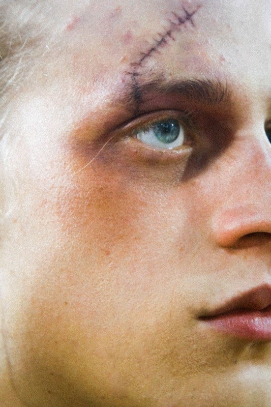 Yohji Yamamoto AW15 Close Up Make Up Scar 22