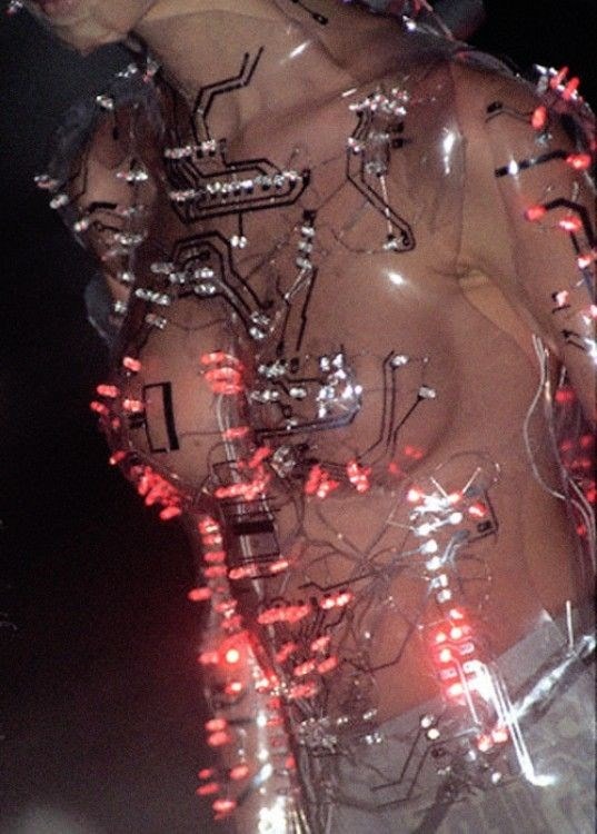 Sci fi fashion moments Alexander McQueen Givenchy Robots 19