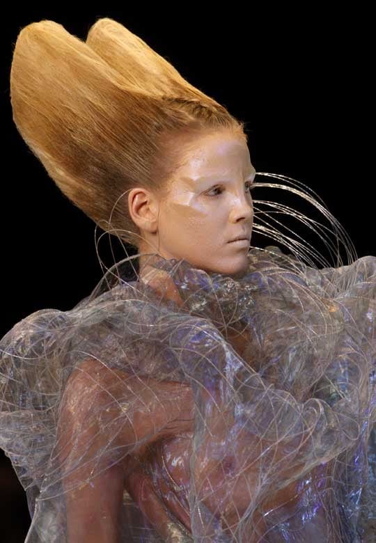 Alexander McQueen Spring/Summer 2008 7