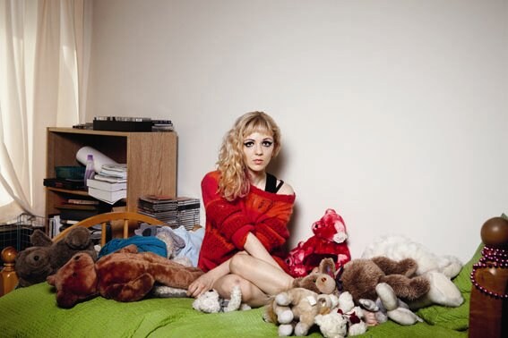 Dana. Jumper by Marc by Marc Jacobs; Vest worn und 14